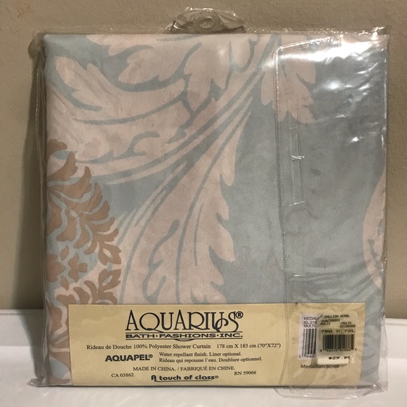 Medallion Scroll Fabric Shower Curtain - Picture 2 of 2